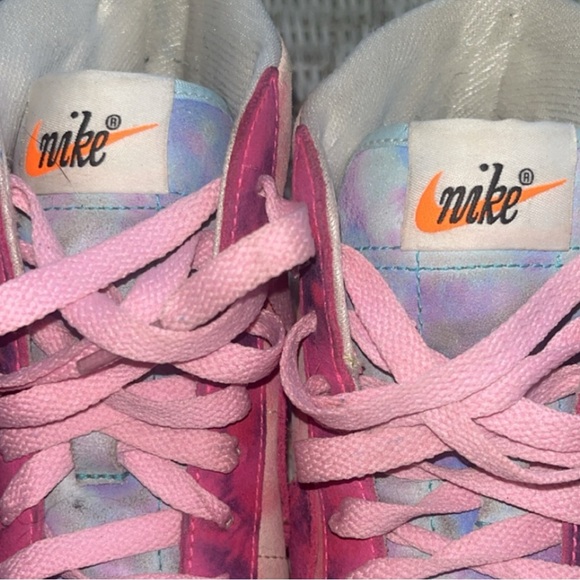 Nike custom Tye dye hi tops women’s 8 - Picture 3 of 5